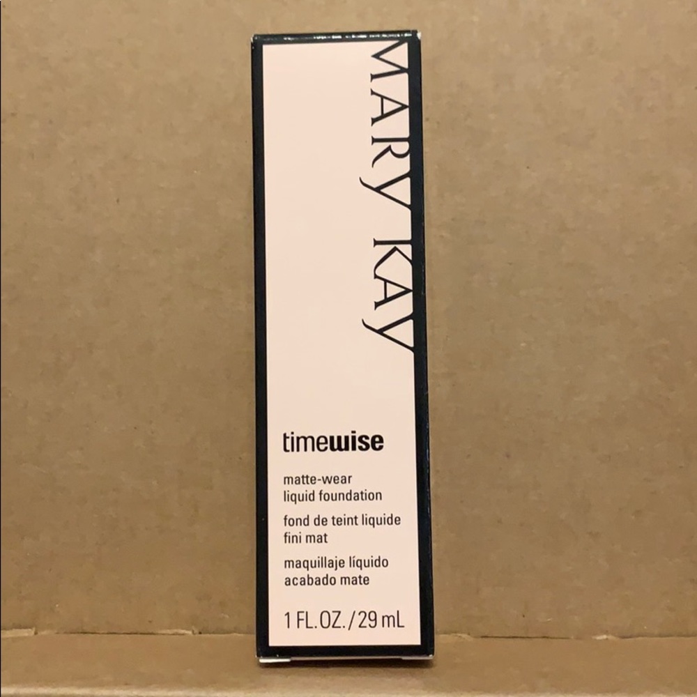 Mary Kay Matte-Wear Liquid Foundation Beige 5